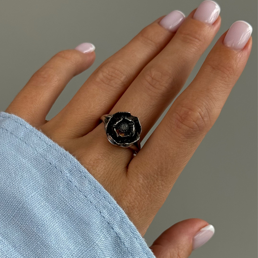 Poppy ring